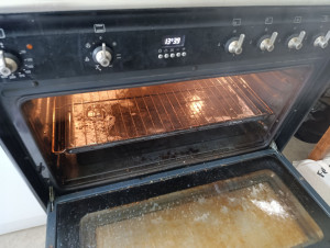 Photo de galerie - Nettoyage profond de la gazinière 