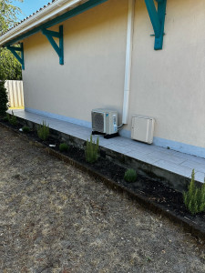 Photo de galerie - Plantation d’un massif d’aromates