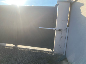 Photo de galerie - Installation Automatisme de Portail