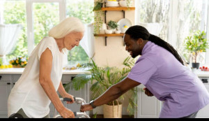 Photo de galerie - Aide à la personne ,accompagnement de vie quotidienne 