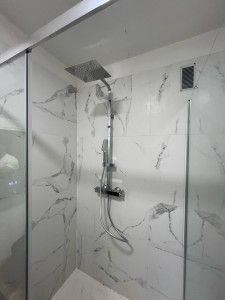 Photo de galerie - Remplacement d’une colonne de douche