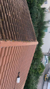 Photo de galerie - Nettoyage d une toiture. Avec. Nos produits. dalep.2100