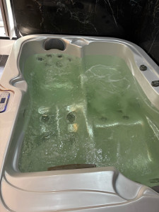 Photo de galerie - Entretien jacuzzi 