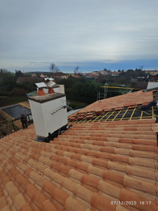 Photo de galerie - Chantier Montois la Montagne, tuiles Romain ?