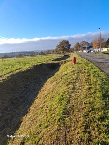 Photo de galerie - Débroussaillage bac de rétention 