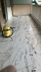 Photo de galerie - Carrelage sur le balcon