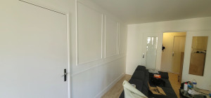 Photo de galerie - Installation moulure & peinture 