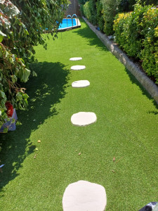 Photo de galerie - Poser du gazon synthétique. Après 