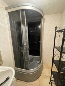 Photo de galerie - AVANT -> Remplacement d'une cabine de douche 