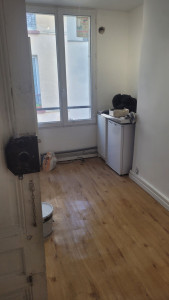 Photo de galerie - Pose d un sol pvc et peinture 