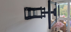 Photo de galerie - Support tv télescopique 