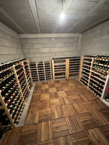Photo de galerie - Rangement cave à vin