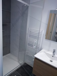 Photo de galerie - Rénovation complète d'une salle de bains 