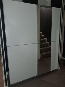 Photo de galerie - Montage armoire porte coulissante