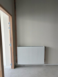 Photo de galerie - Installation et raccordement en cuivre apparent d’un radiateur pour la préfecture 