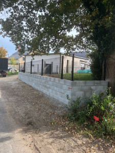 Photo de galerie - Pose de clôture sur muret