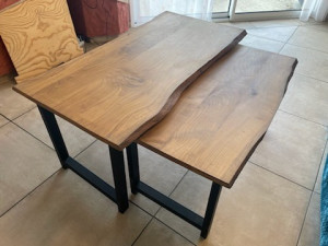 Photo de galerie - Table basse en chêne massif et métal