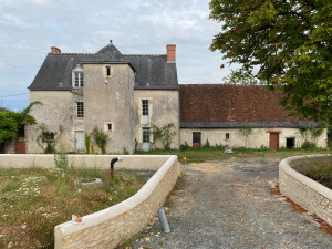 Photo de galerie - Rénovation des murets ainsi que le manoir