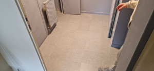 Photo de galerie - Pose de dalles Collant client très gentil et content de ma prestation 