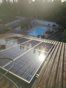 Photo de galerie - Nettoyage des panneaux photovoltaiques (à faire 1 fois par an pour ne pas perdre la rentabilité des panneaux) 