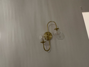 Photo de galerie - Installation de lustredes lustres 
