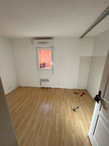 Photo de galerie - Bricolage + nettoyage (démontage de meubles, enlever le parquet)