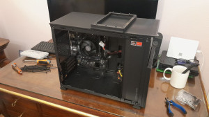 Photo de galerie - Installation d'un PC bureautique chez le client