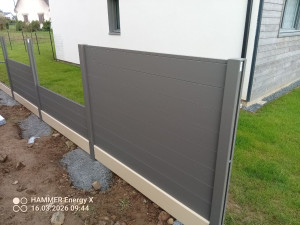 Photo de galerie - Pose de clôture alu sur 80 m /l