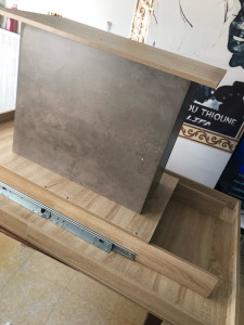 Photo de galerie - Table à mangé 