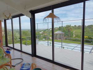 Photo de galerie - Nettoyage baie vitrée 