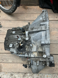 Photo de galerie - Remplacer boîte de vitesse plus embrayage 