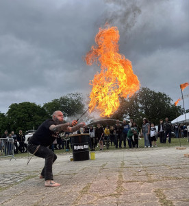 Photo de galerie - Cracheur de feu 