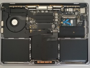 Photo de galerie - Remplacement SSD 128GB par SSD 512GB sur MacBookPro13, 2017, 2 ports Thunderbolt 3