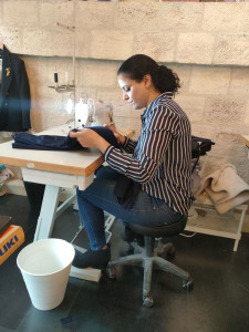Photo de galerie - Bonjour 

je vous propose mes services dans la couture avec de petits tarifs 