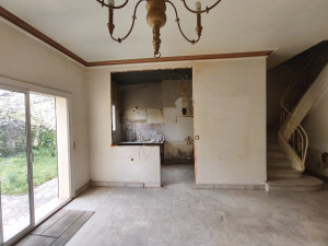 Photo de galerie - Découpe de cloison en brique 