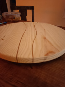 Photo de galerie - Plateau arrondie en sapin  incruster de bois exotique