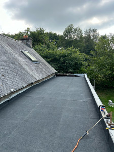 Photo de galerie - Réalisation d’une toiture en bitume 