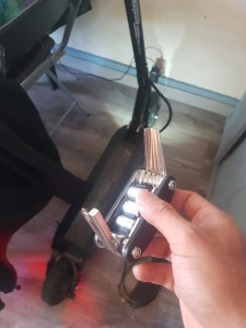 Photo de galerie - Reparation trottinette speedway mini 4 pro