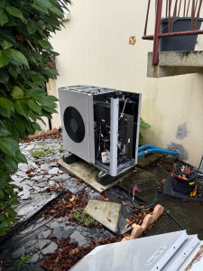 Photo de galerie - Entretien complet d’une pompe à chaleur 