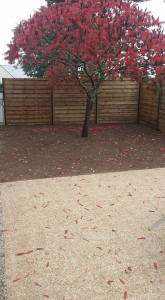 Photo de galerie - Terrassement plus pose clôture.