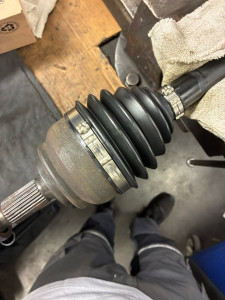 Photo de galerie - Remplacement soufflet de cardan 