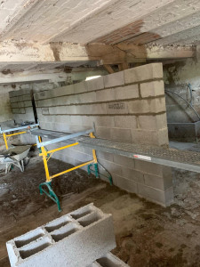 Photo de galerie - Mure en parpaing intérieur 

