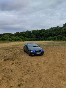 Photo de galerie - Ma voiture que je rénove encore maintenant, cela fait depuis 1 an que je suis dessus et elle se porte de mieux en mieux