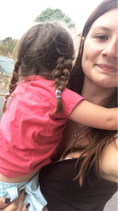 Photo de galerie - Garde dune adorable petite fille 