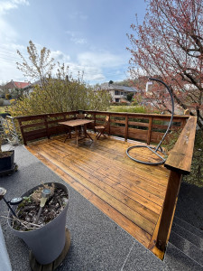 Photo de galerie - Je me suis occupé de la terrasse d’une voisine, nous avons réussi à la remettre en état pour l’été :)