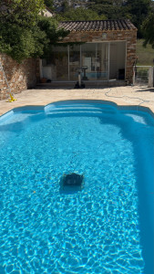 Photo de galerie - Entretien d’une piscine qui était verte…