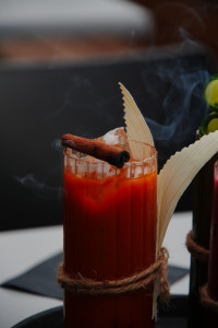 Photo de galerie - Un cocktail signature capturé en collaboration avec un restaurant à Montréal – photo professionnelle.