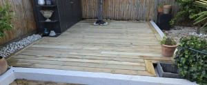 Photo de galerie - Dépose de l’ancienne terrasse et installation d’une nouvelle terrasse