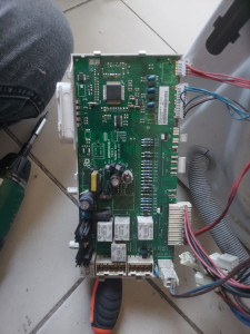 Photo de galerie - Réparation carte électronique 