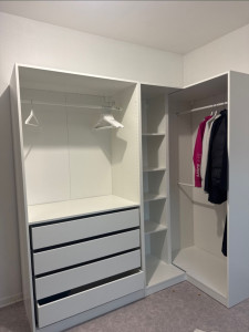 Photo de galerie - Montage dressing Ikea